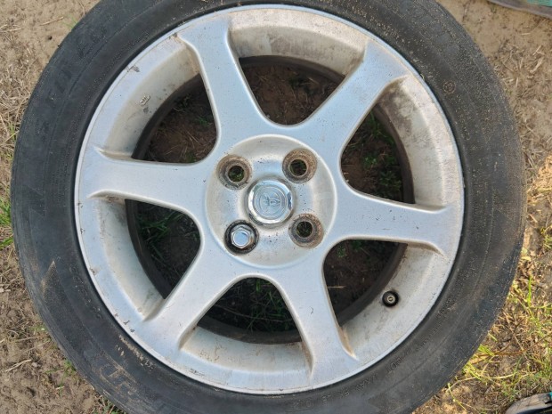 Toyota Yaris 1.5 ts 4x100 gyri alufelni 