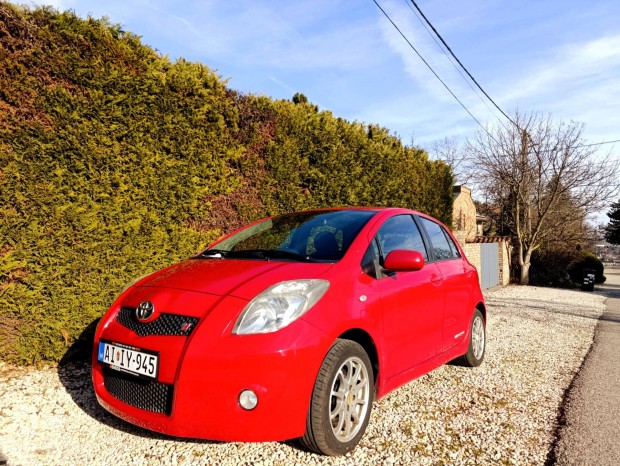 Toyota Yaris 1.8 VVT-i TS