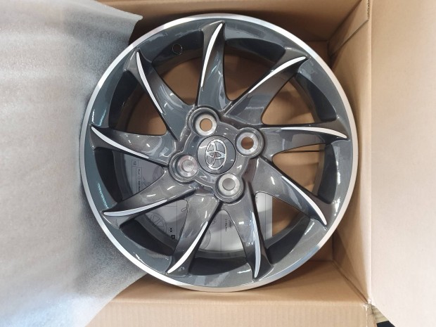Toyota Yaris 1 db alufelni 15" 2012-tl