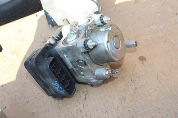 Toyota Yaris 2005-2008 ABS kocka 44510-52460 (136)