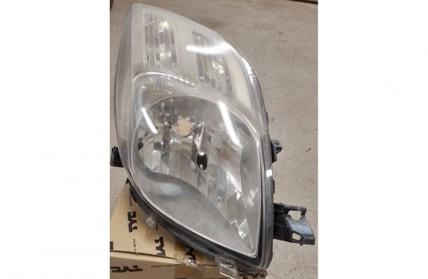 Toyota Yaris 2006-2009 jobb első lámpa, fényszoró