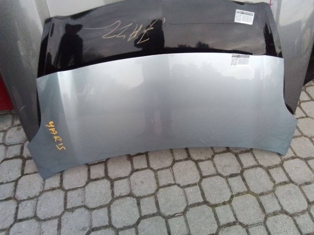 Toyota Yaris 2006-2011 Motorh�ztet� t�bb sz�nben, kis t�rol�si hib�val