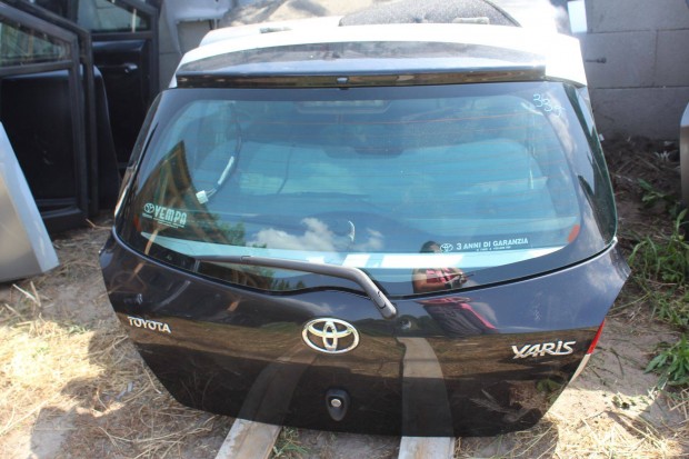 Toyota Yaris 2007 csomagtri ajt resen (335)