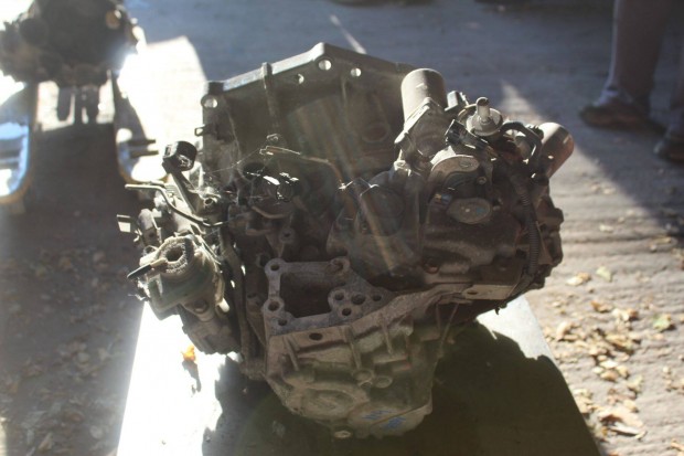 Toyota Yaris 2 1.3B sebességváltó automata (411)