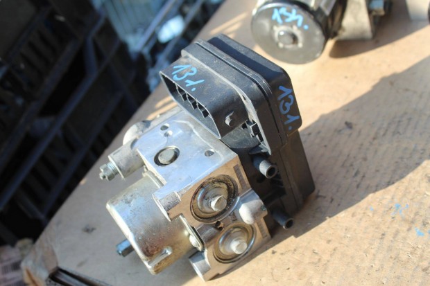 Toyota Yaris 2 2005-2008 ABS kocka 44510-52460 (131)