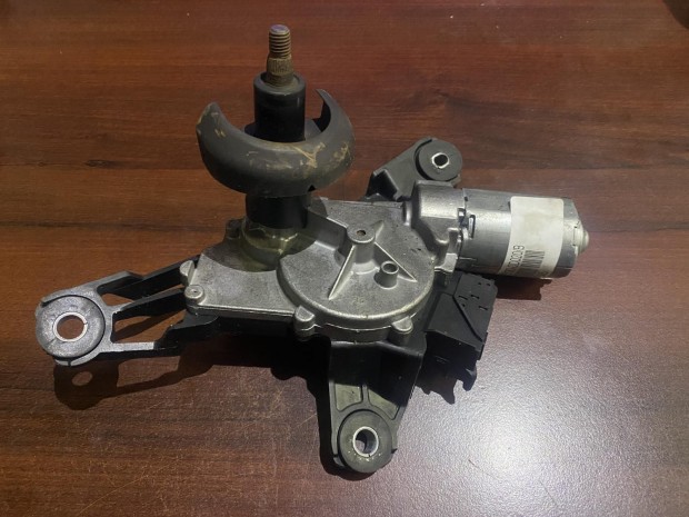 Toyota Yaris 2 h�ts� ablakt�rl� motor 85130-0D020 elad�