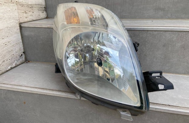 Toyota Yaris 2 jobb L�mpa , 89900736 , gy�ri! ( 2005-08)