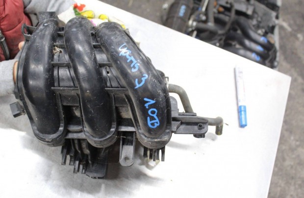 Toyota Yaris 3 1.0B 2011-2019 szívósor 17120-0Q040