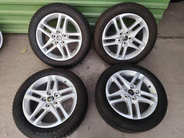 Toyota Yaris Cross gyri alufelni 5x114,3 17"