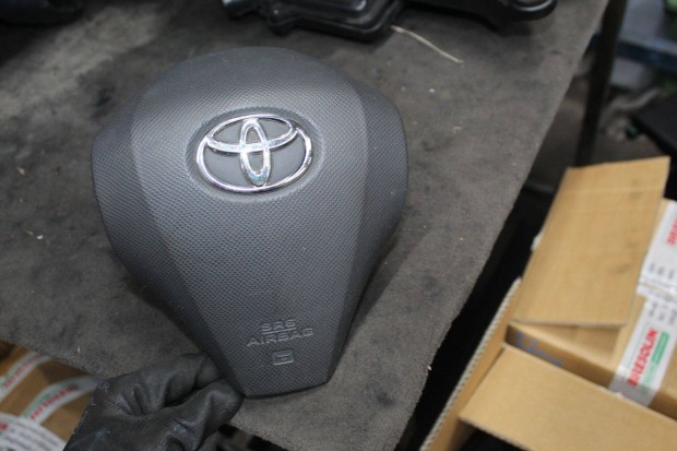 Toyota Yaris II 2006-2011 kormánylégzsák 45130-0D160