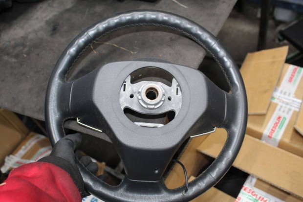 Toyota Yaris II 2007 bőr multikormány 305460899fka