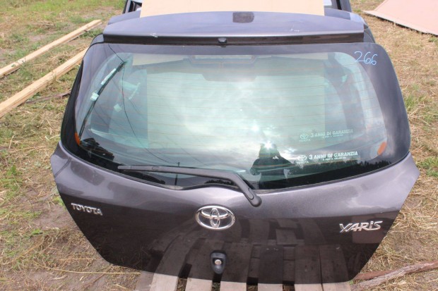 Toyota Yaris II 2010 Csomagtrajt komplett,szlvdvel. (266)