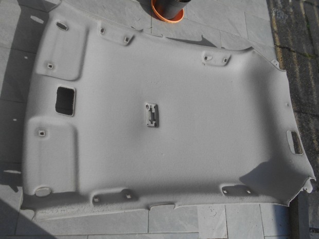 Toyota Yaris II 5 ajtós tetőkárpit szép állapotban