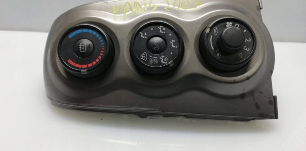 Toyota Yaris II f�t�s kl�ma panel 55406-0D190