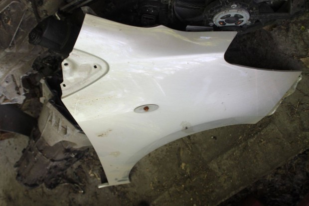 Toyota Yaris II jobb első sárvédő