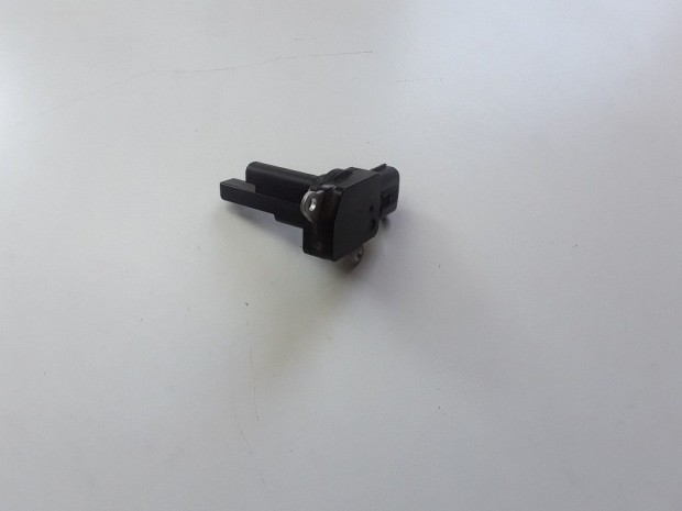 Toyota Yaris Légtömegmérő 2220437010