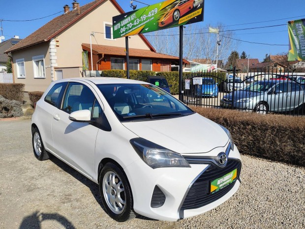 Toyota Yaris Van 1.0 VVT-i Live Plus Magyar OKM...