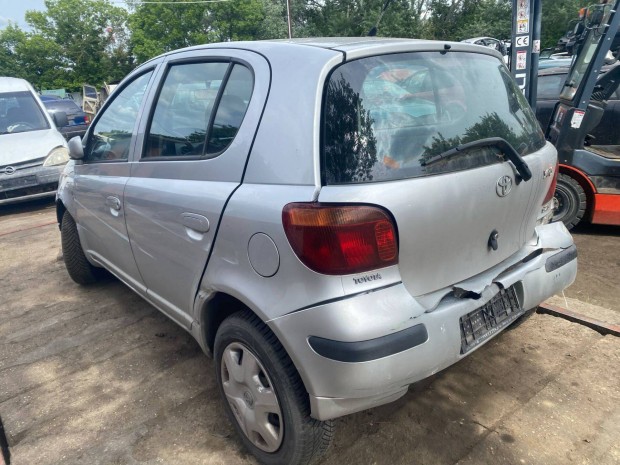 Toyota Yaris (2003) 1.4D 1NDD Alkatrszek #M2631