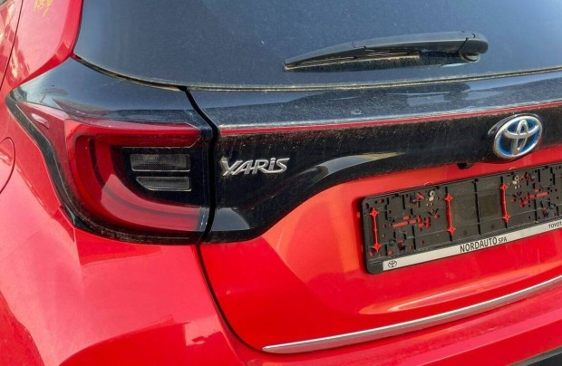 Toyota Yaris (XP210) Kalaptart , Gyri ! (2020-25)