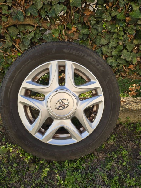 Toyota Yaris alufelni gumival