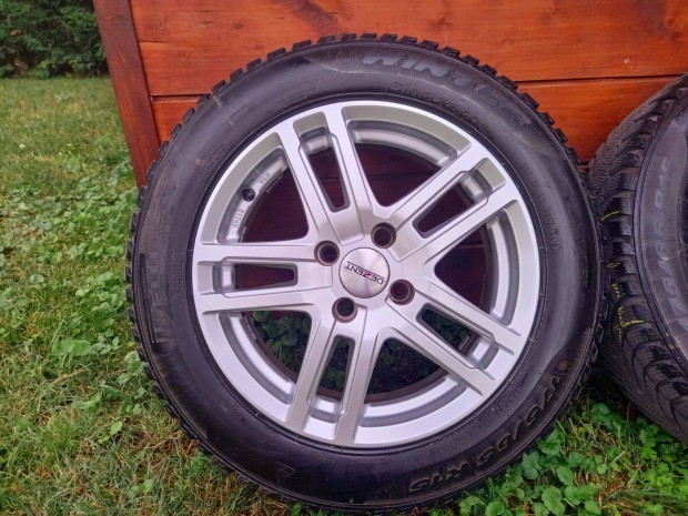Toyota Yaris alufelni könnyűfémfelni gumival eladó!