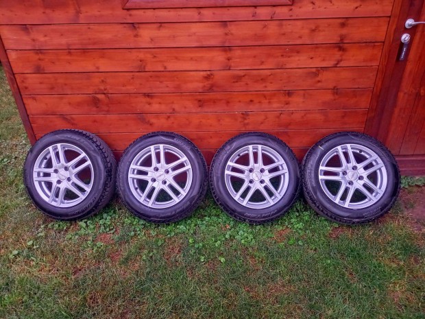 Toyota Yaris alufelni k�nny�f�mfelni gumival elad�!