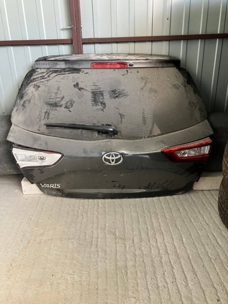 Toyota Yaris csomagtér ajtó eladó