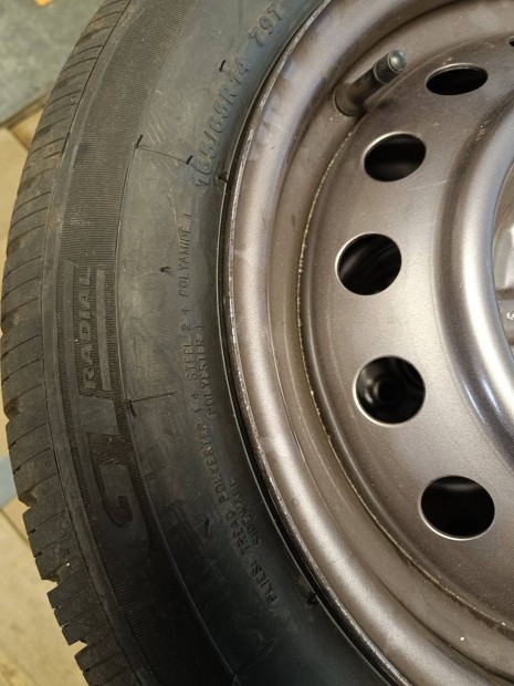 Toyota Yaris felni garnitúra eladó