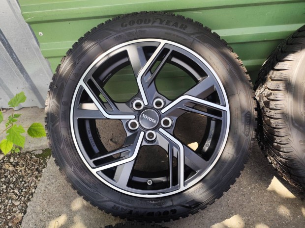 Toyota Yaris gyári alufelni 5x100 16"
