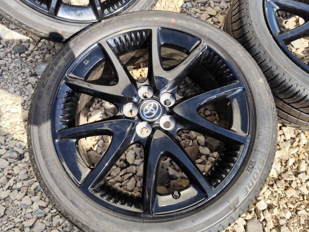 Toyota Yaris gyári alufelni 5x100 17"