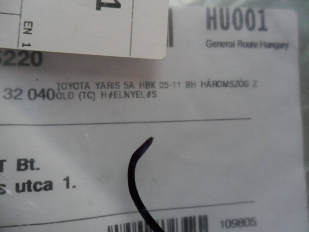 Toyota Yaris hromszg veg