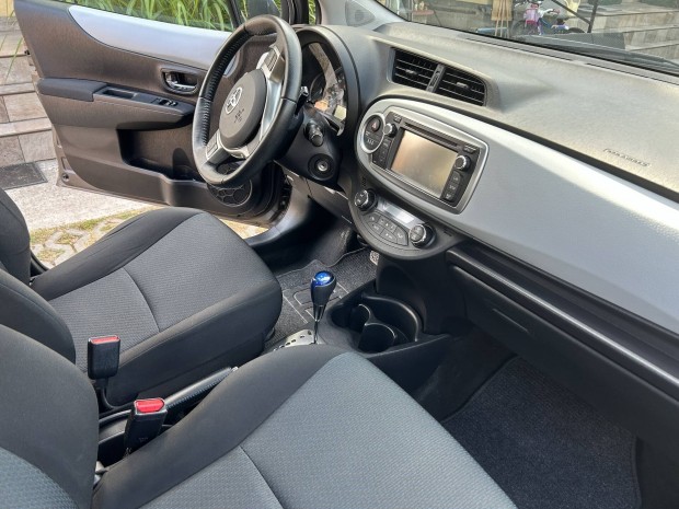 Toyota Yaris hybrid