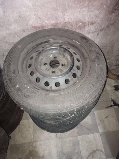 Toyota Yaris lemezfelni