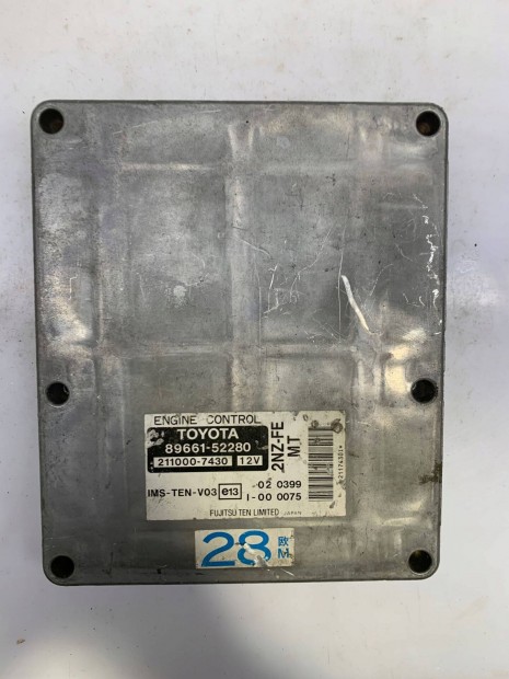 Toyota Yaris motorvezrl elektronika 89661-52280 211000-7430