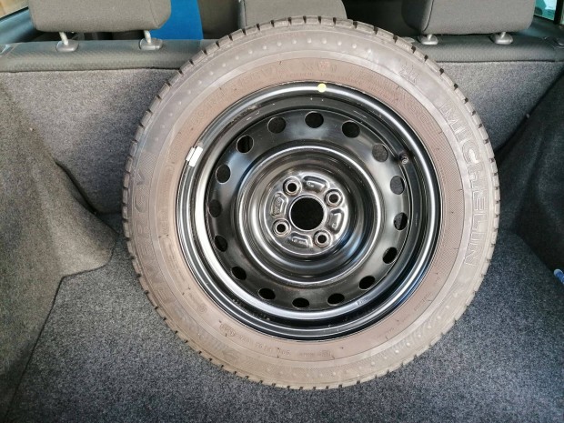 Toyota, Mazda, Suzuki, 15 colos gyári festésű felni + gumiabroncs