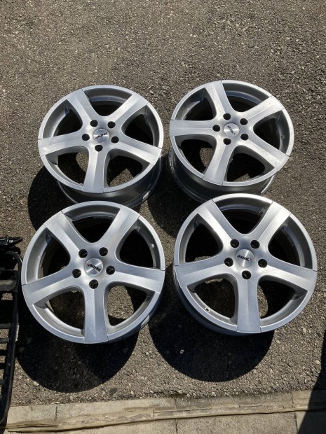 Toyota -ról 17 col 5x114,3 alufelni