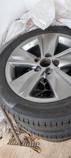 Toyota alufelni garnitra elad 