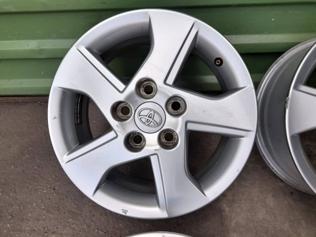 Toyota auris Corolla gyri alufelni 5x114,3 15"