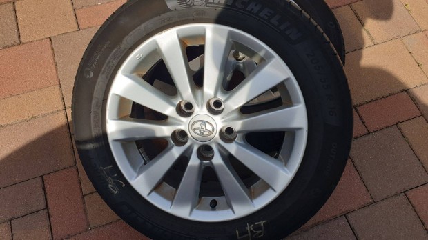 Toyota auris alufelni 16" col