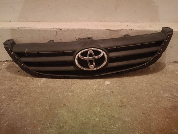 Toyota avensis 2000-2003 első hűtőmaszk