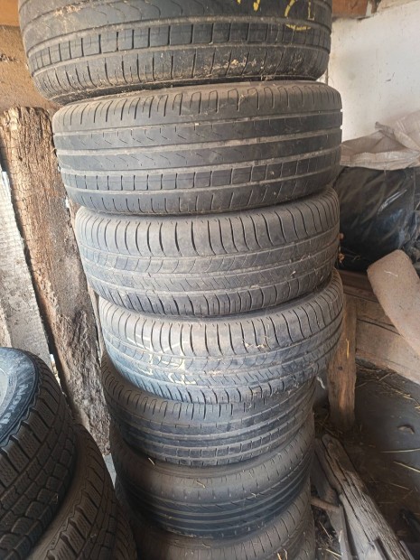 Toyota avensis 2 garnit�ra lemezfelnis gumis ker�k