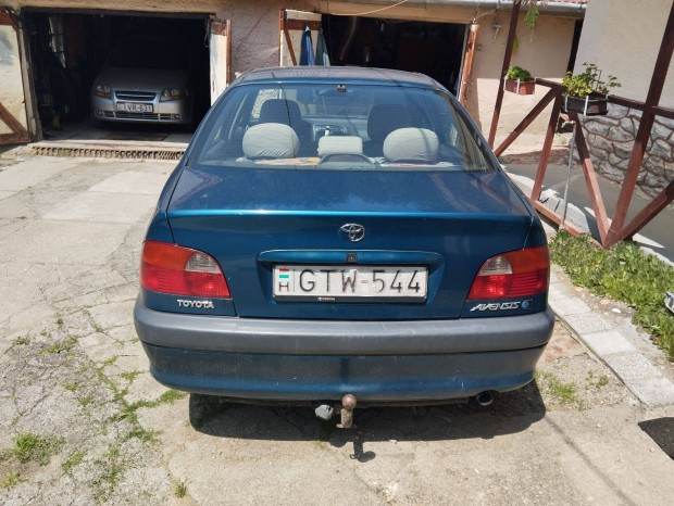 Toyota avensis T22