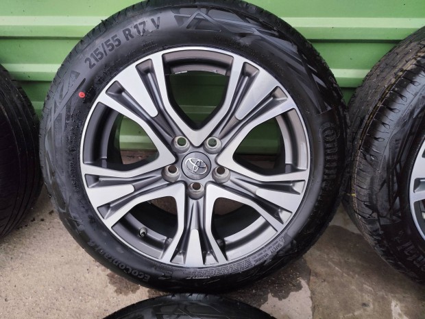 Toyota avensis gyri alufelni 5x114,3 17"