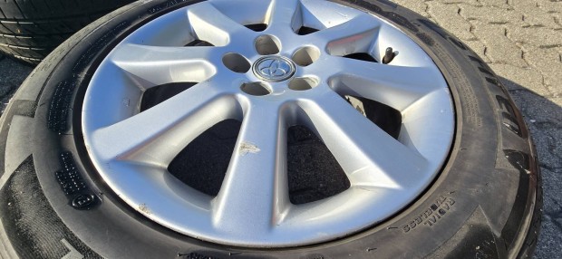 Toyota avensis gyári felnik