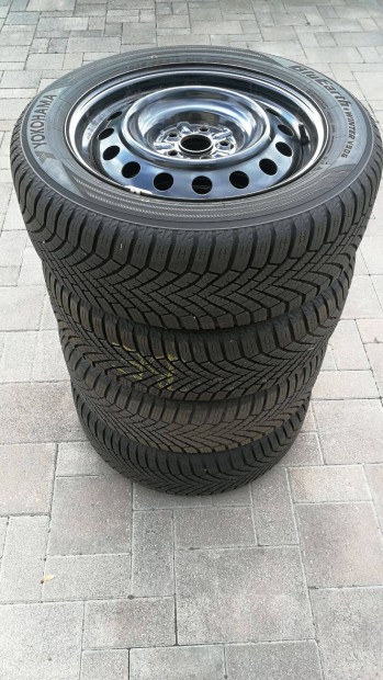 Toyota avensis télikerékgarnitúra