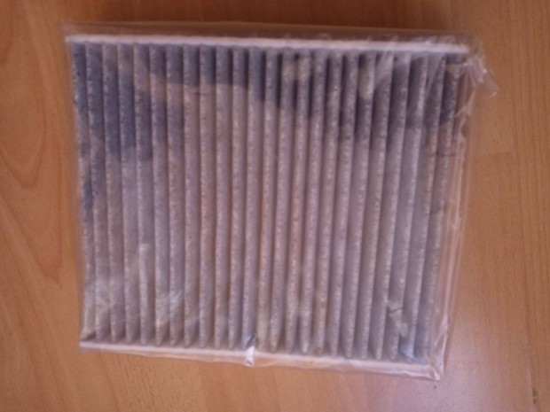 Toyota corolla Suzuki swace pollensz�r� �j bontatlan