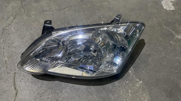 Toyota corolla bal els� l�mpa 81170-02380 elad�