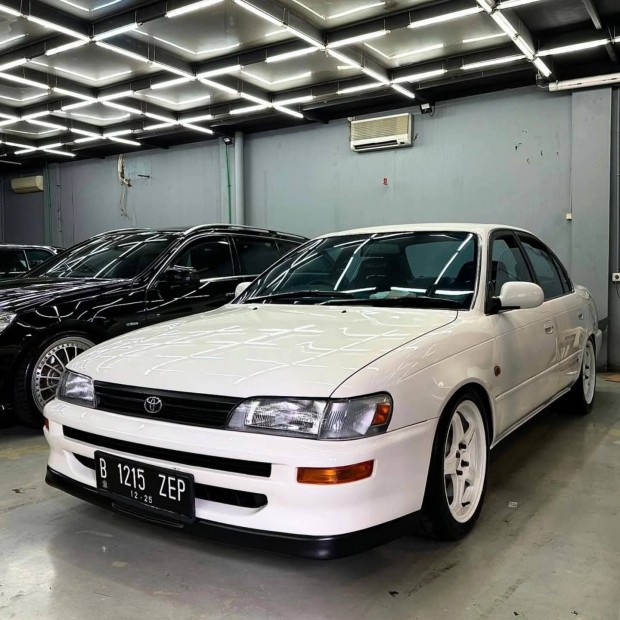 Toyota corolla e10 