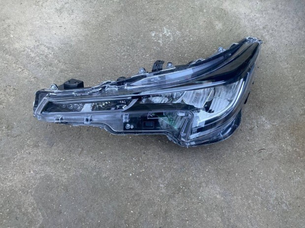 Toyota corolla e210 fényszóró
