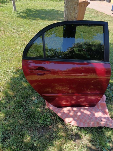 Toyota corolla jobb hátsó ajtó eladó !